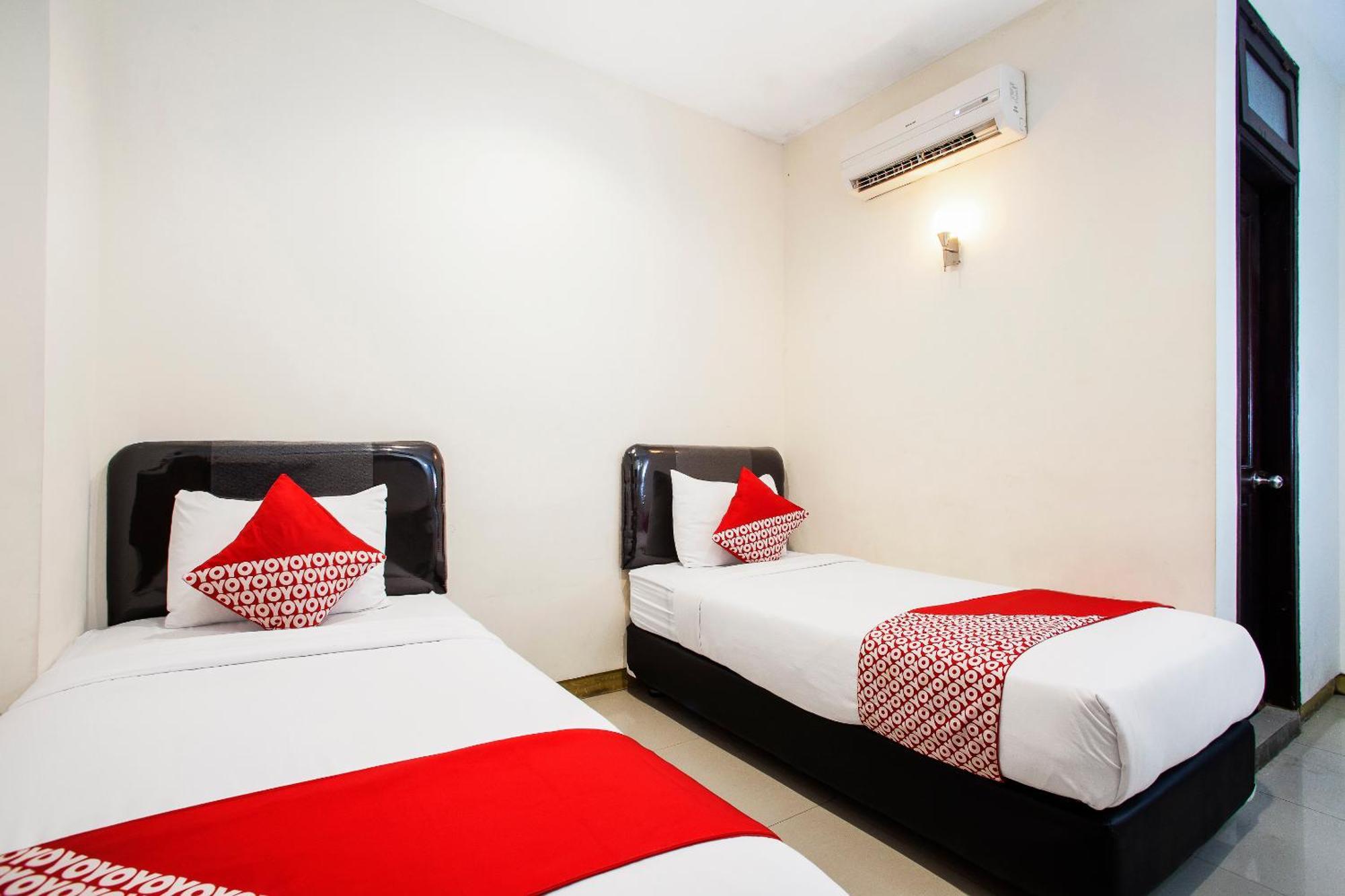 Hotel O Genteng Near Genteng Market Formerly Uno Hotel سورابايا المظهر الخارجي الصورة