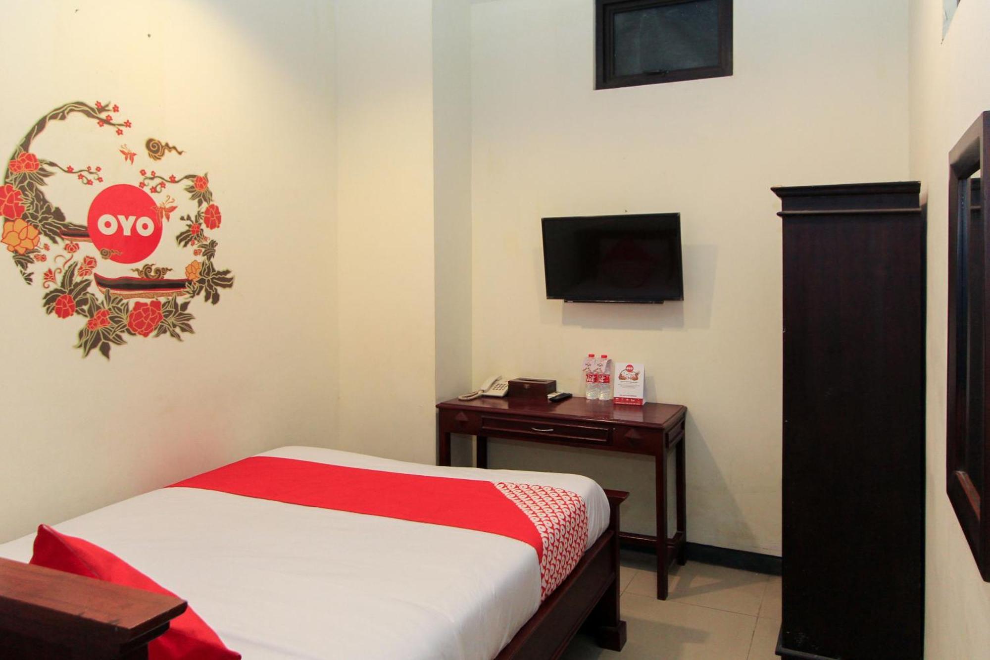 Hotel O Genteng Near Genteng Market Formerly Uno Hotel سورابايا المظهر الخارجي الصورة