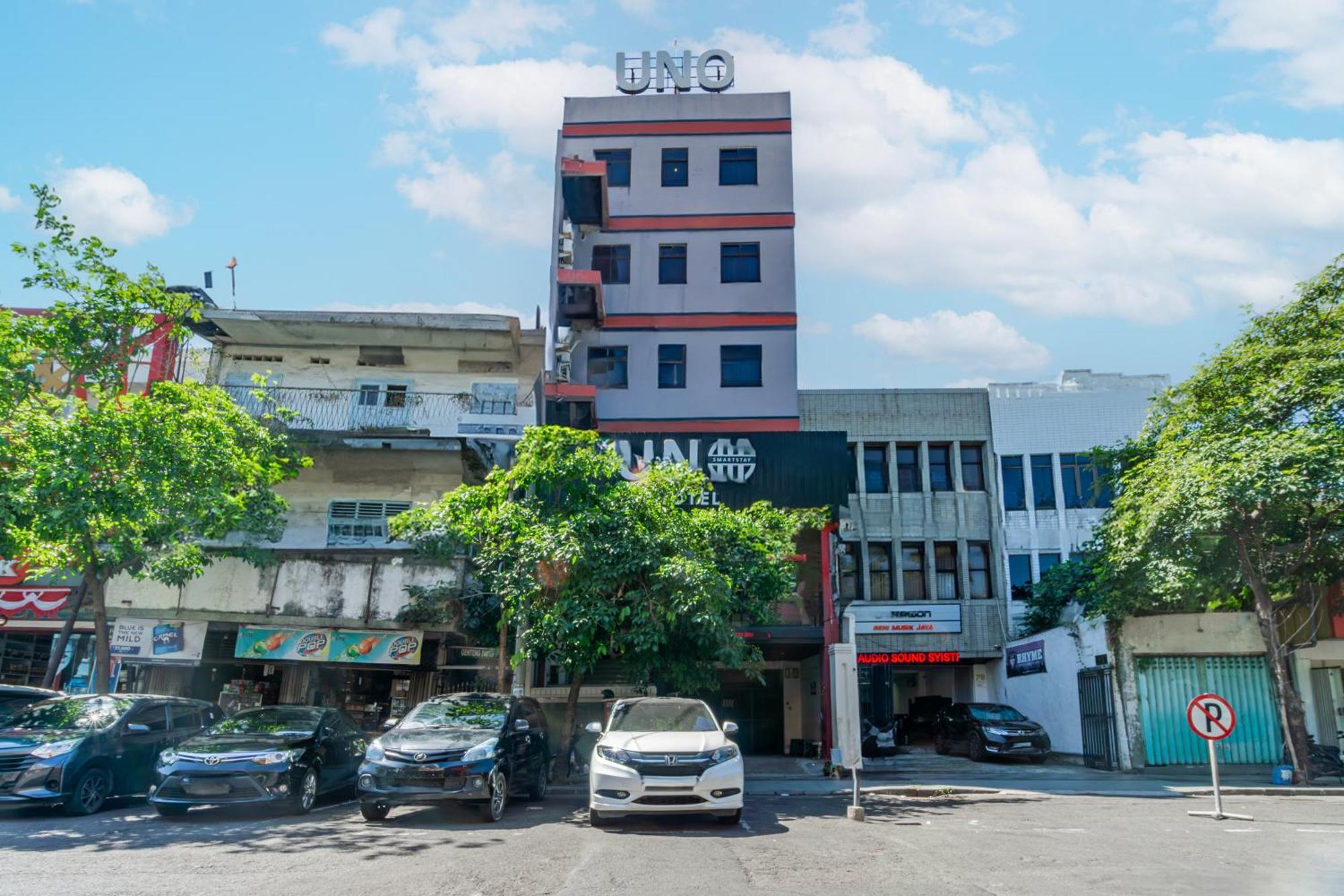 Hotel O Genteng Near Genteng Market Formerly Uno Hotel سورابايا المظهر الخارجي الصورة